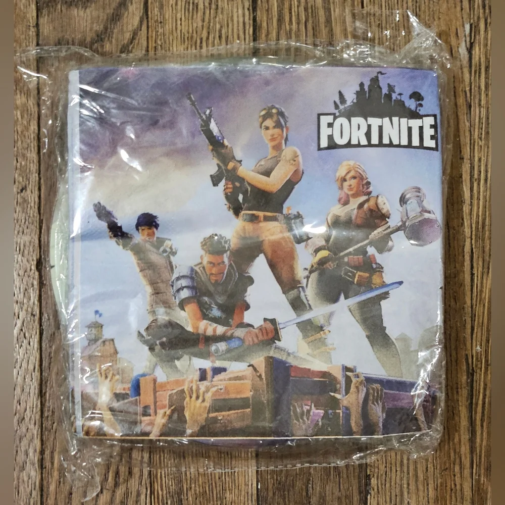 NIB Fortnite cake plates and napkins